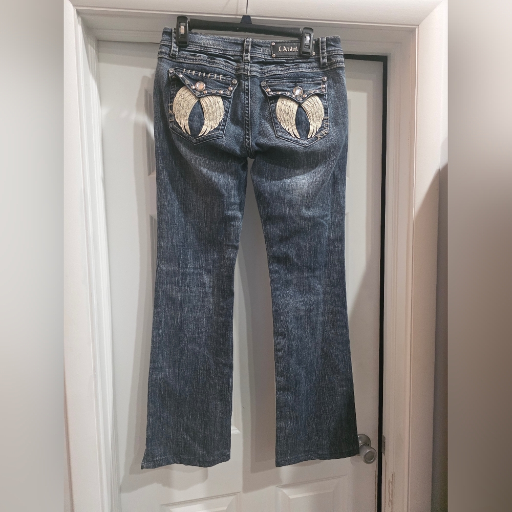 Classic Blue Straight Leg Jeans with Embroidered Pockets. Size 31 X 30